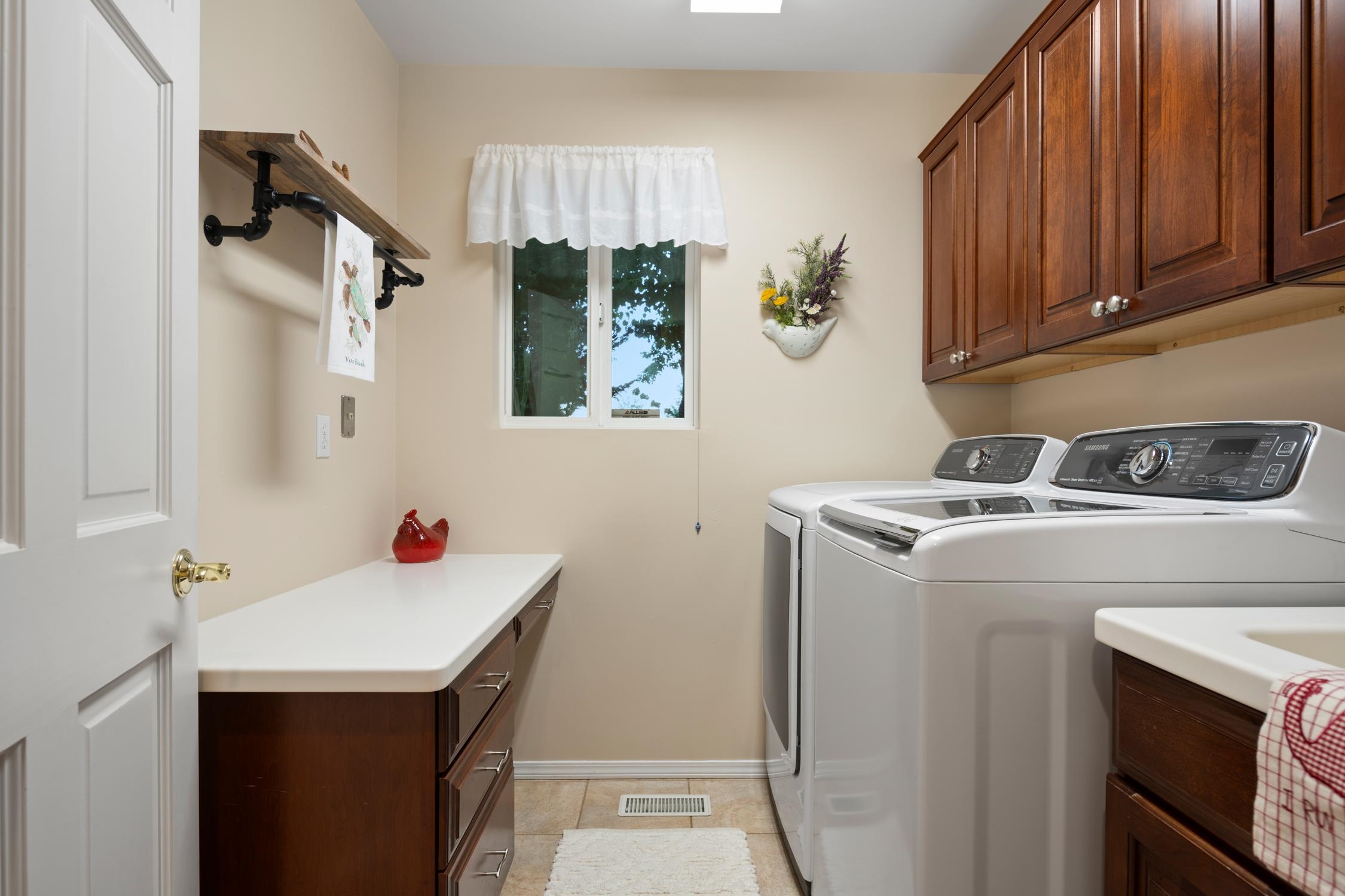 7404 South Regal Road Spokane, WA 99223 - Photo 33 of 35