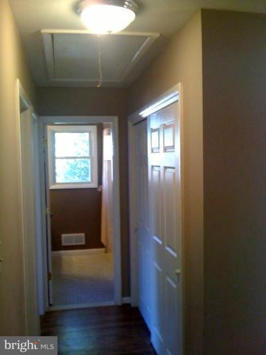 200 East Ridgely Road Lutherville-Timonium, MD 21093 - Photo 13 of 27 Hallway