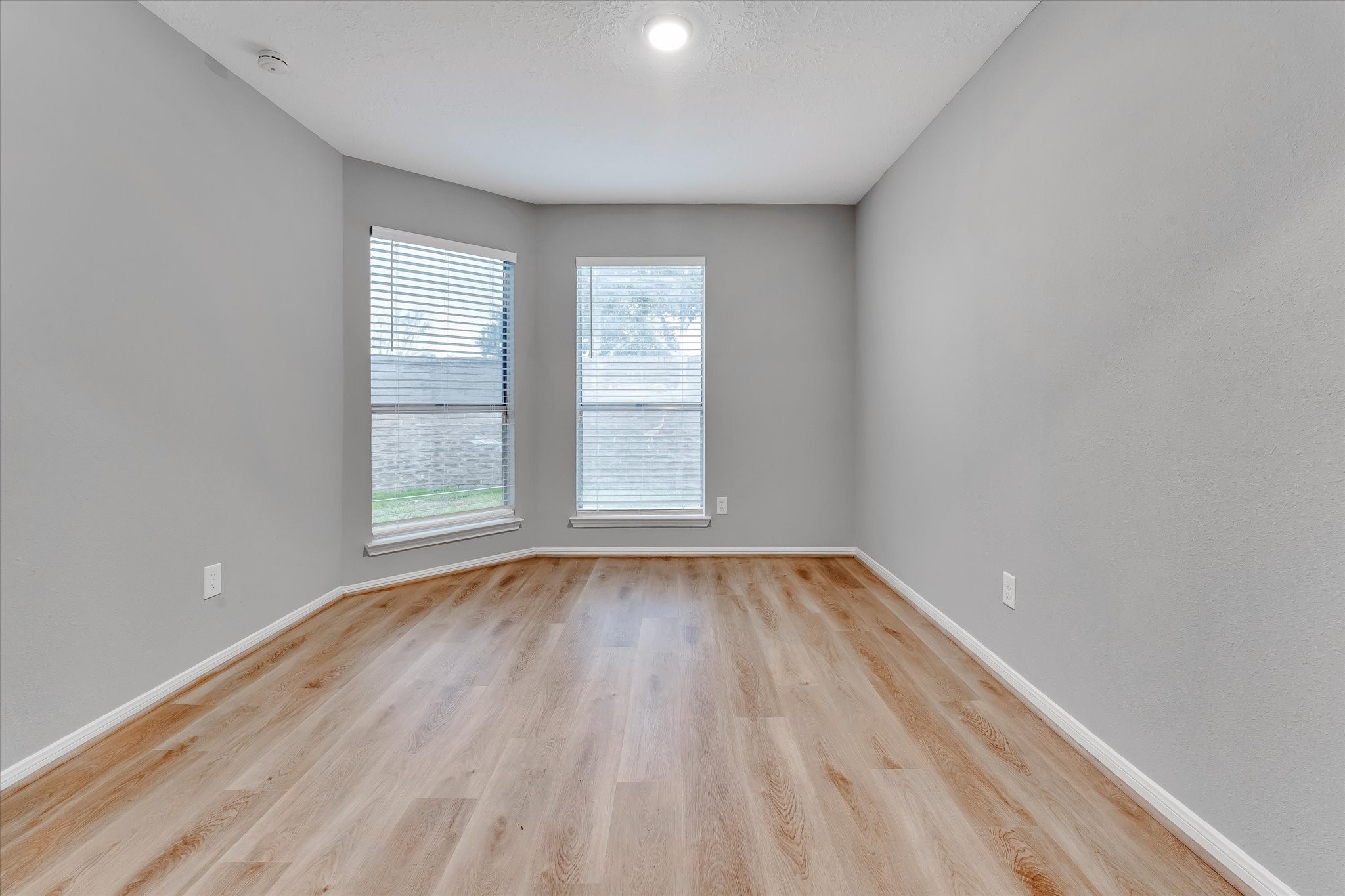 9407 Stockwell Street Houston, TX 77083 - Photo 9 of 29