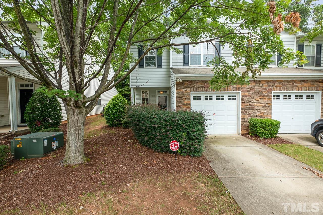 8321 Martello Lane Raleigh, NC 27613 - Photo 3 of 23 Gallery Image 3