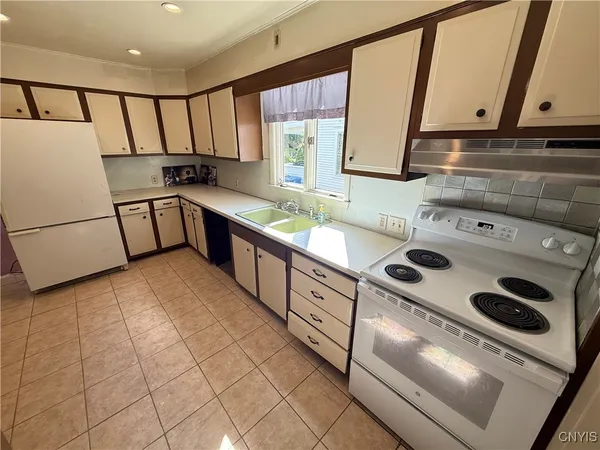 $2,300 | 4 Pleasant Street, Cortland, NY 13045