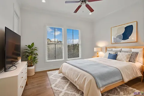 $335,000 | 998 Stanford Avenue, Unit 402, Baton Rouge, LA 70808