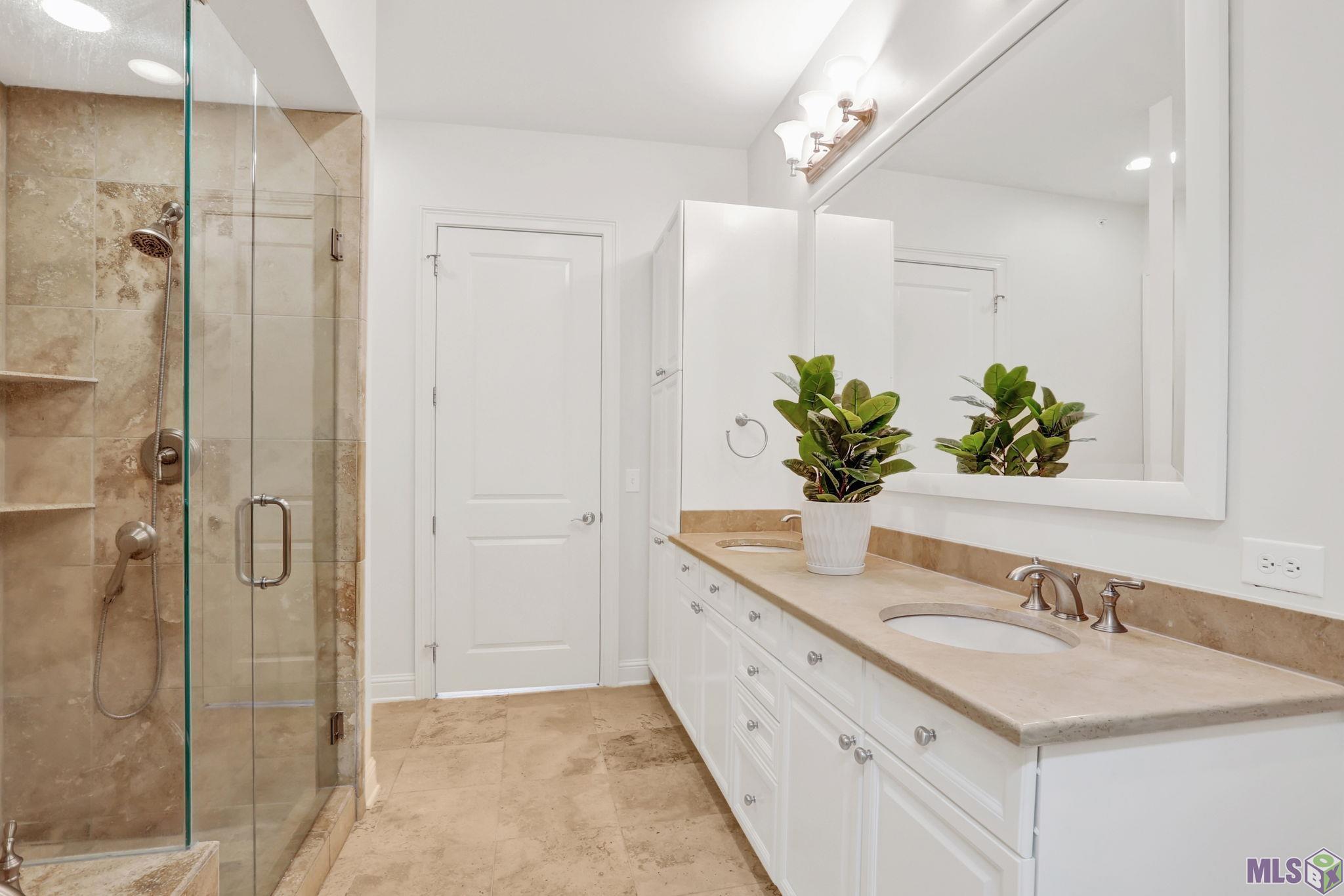 998 Stanford Avenue, Unit 402 Baton Rouge, LA 70808 - Photo 5 of 10