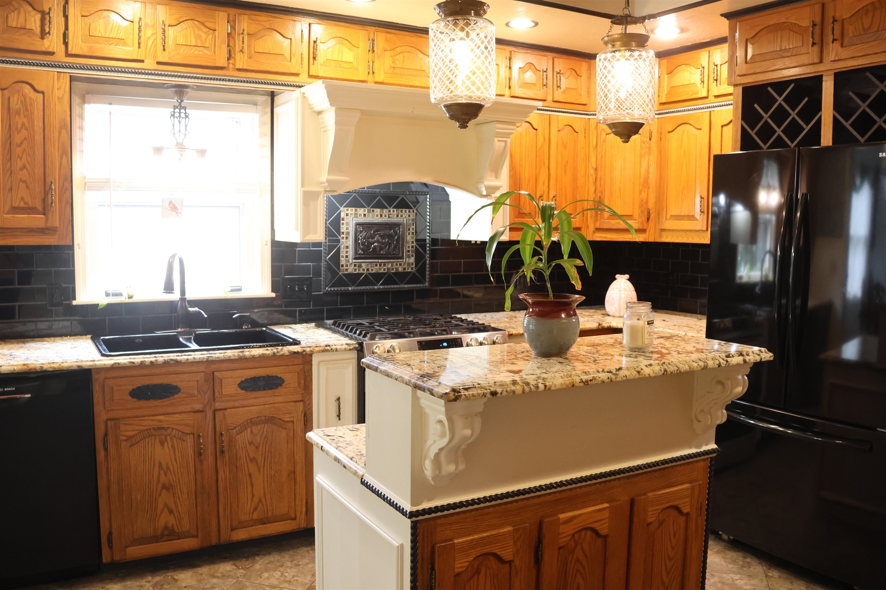 422 South Limestone Street Gaffney, SC 29340 - Photo 19 of 50