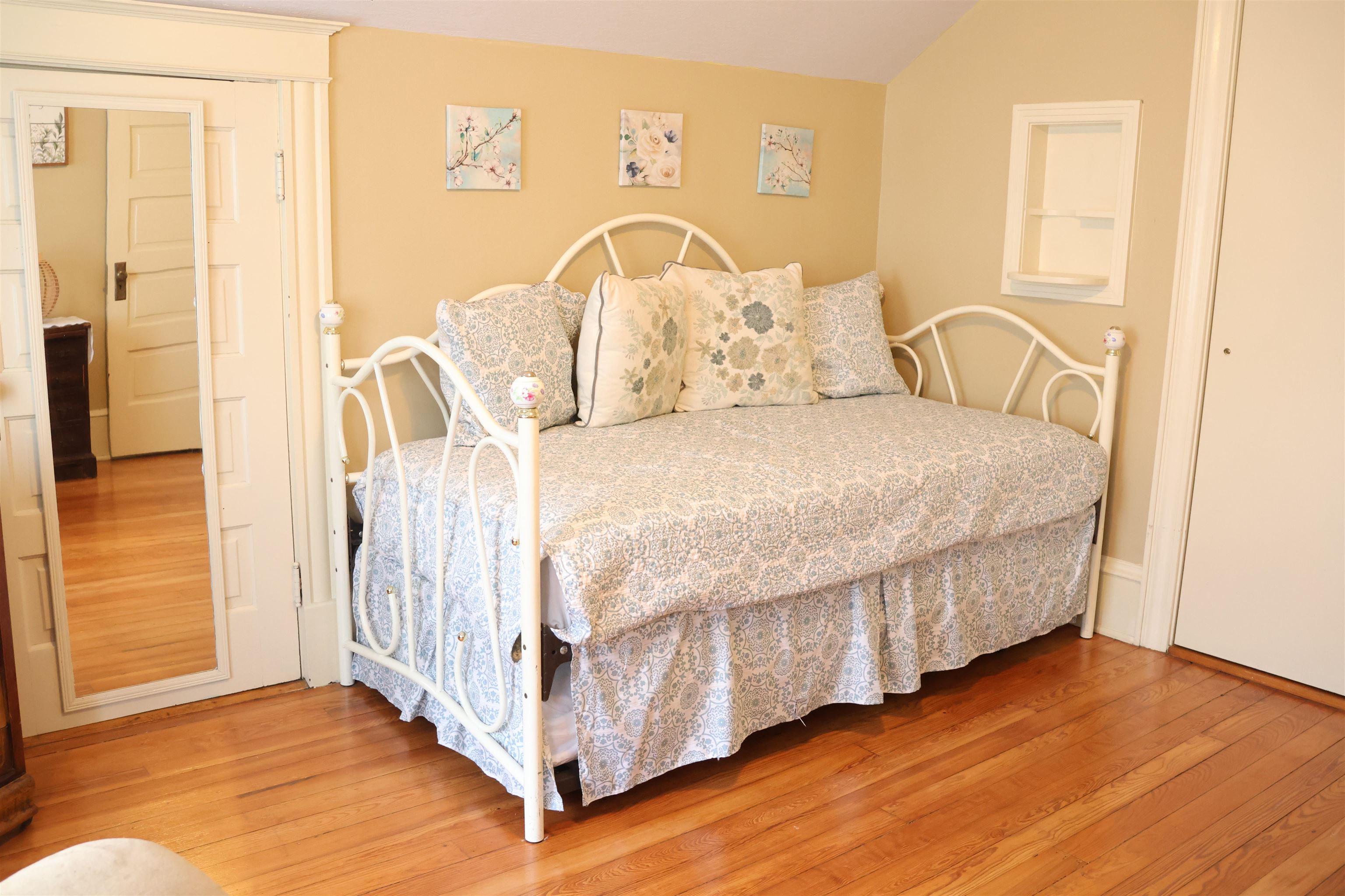 422 South Limestone Street Gaffney, SC 29340 - Photo 37 of 50