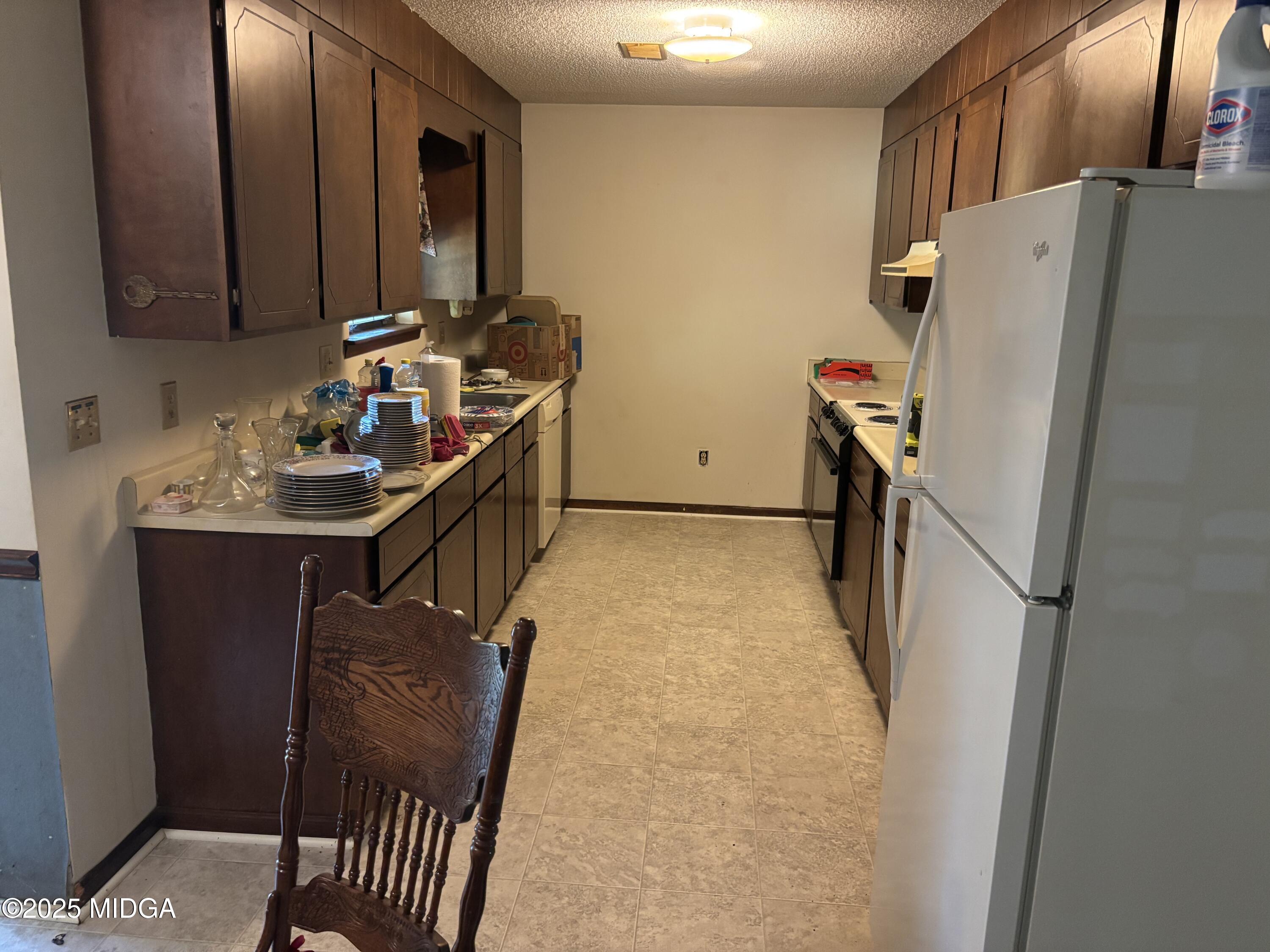 409 Fieldstone Road Warner Robins, GA 31093 - Photo 11 of 15 IMG_7489