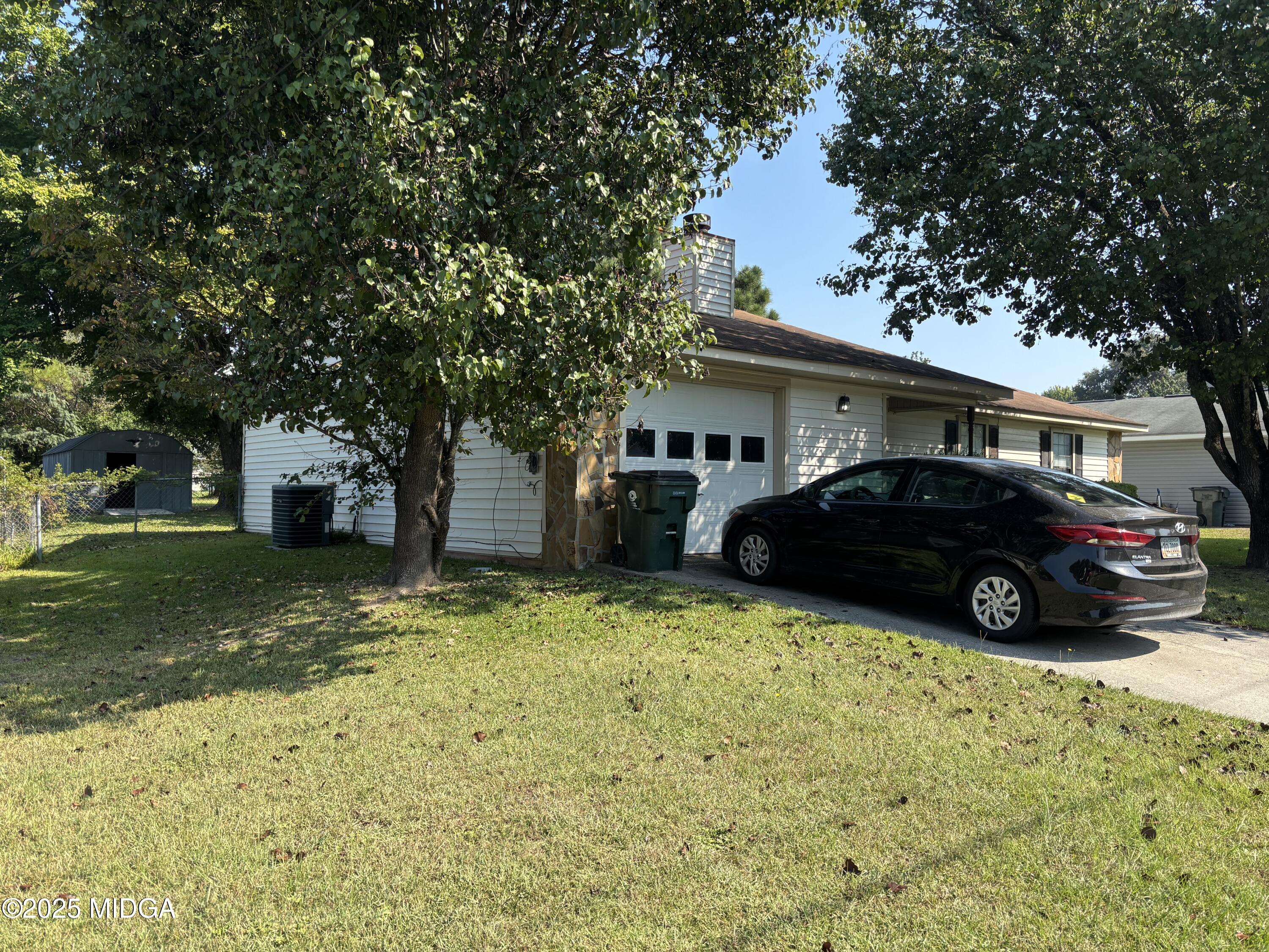 409 Fieldstone Road Warner Robins, GA 31093 - Photo 3 of 15 IMG_7481