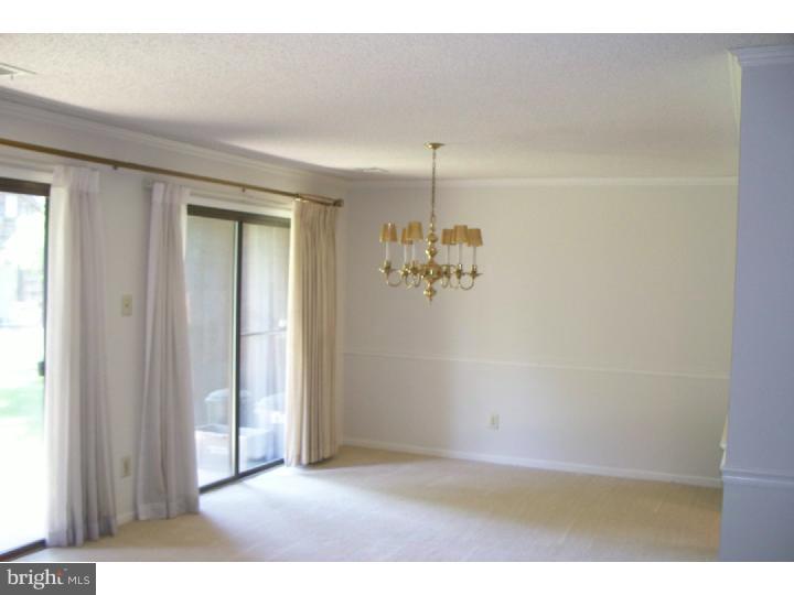 108 Chase Road Wayne, PA 19087 - Photo 3 of 18