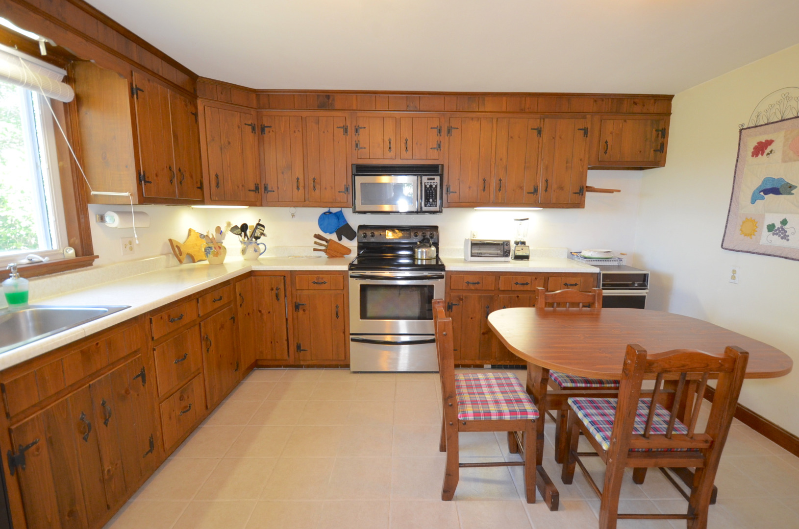 446 County Road Oak Bluffs, MA 02557 - Photo 8 of 26 Kitchen