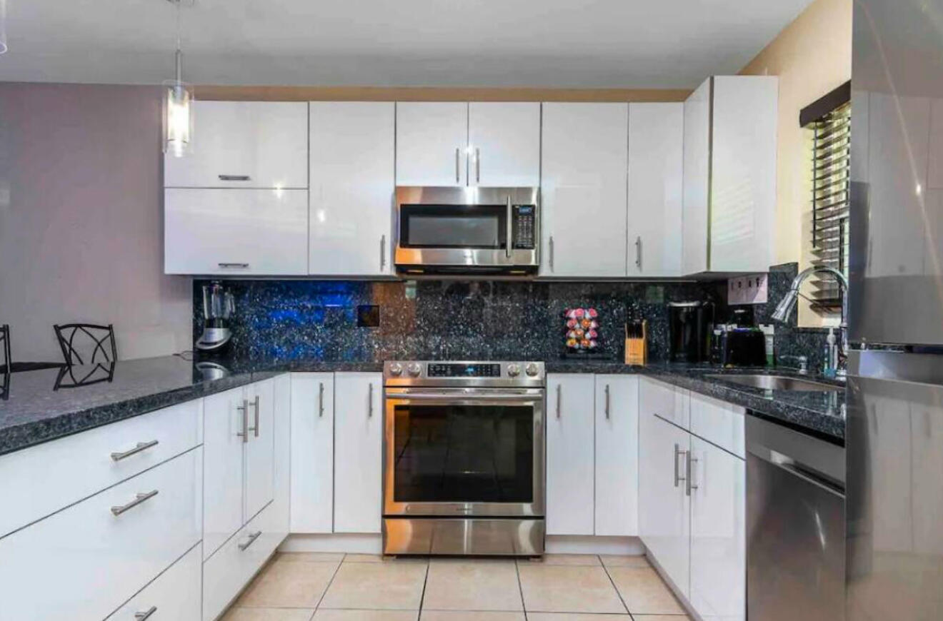 2481 Northeast 2nd Avenue Boca Raton, FL 33431 - Photo 2 of 11 IMG_0682