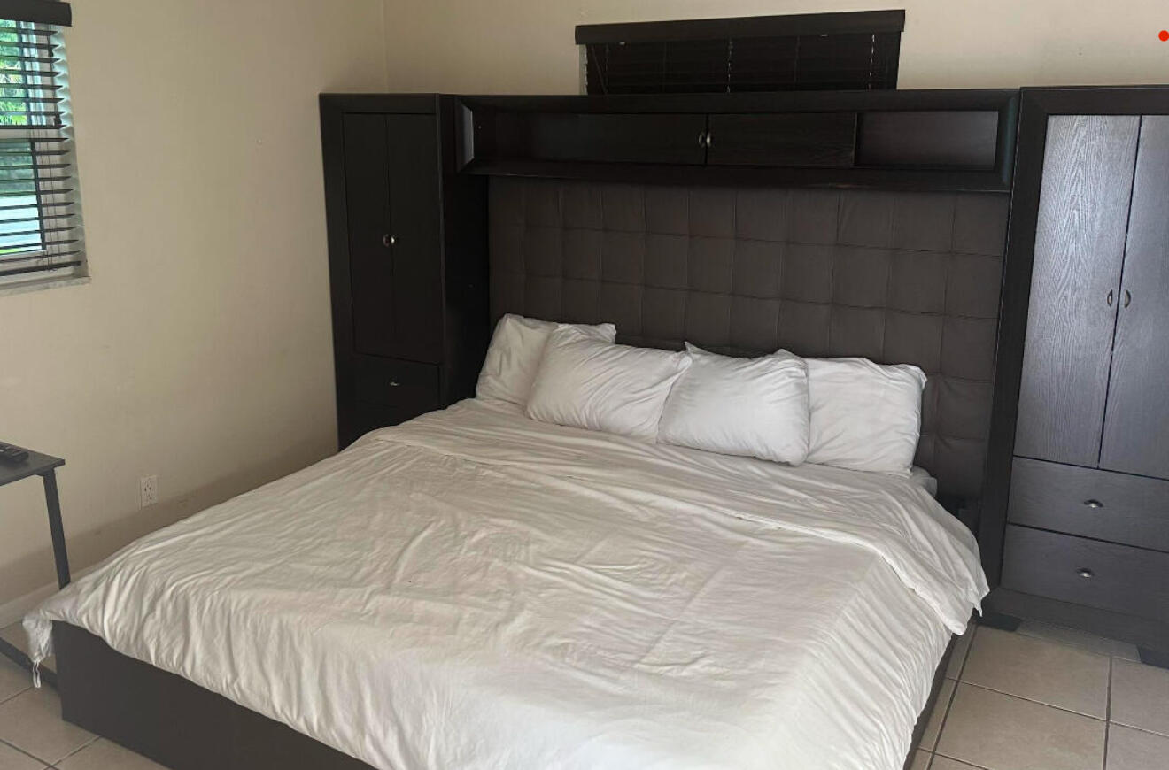 2481 Northeast 2nd Avenue Boca Raton, FL 33431 - Photo 5 of 11 IMG_0685