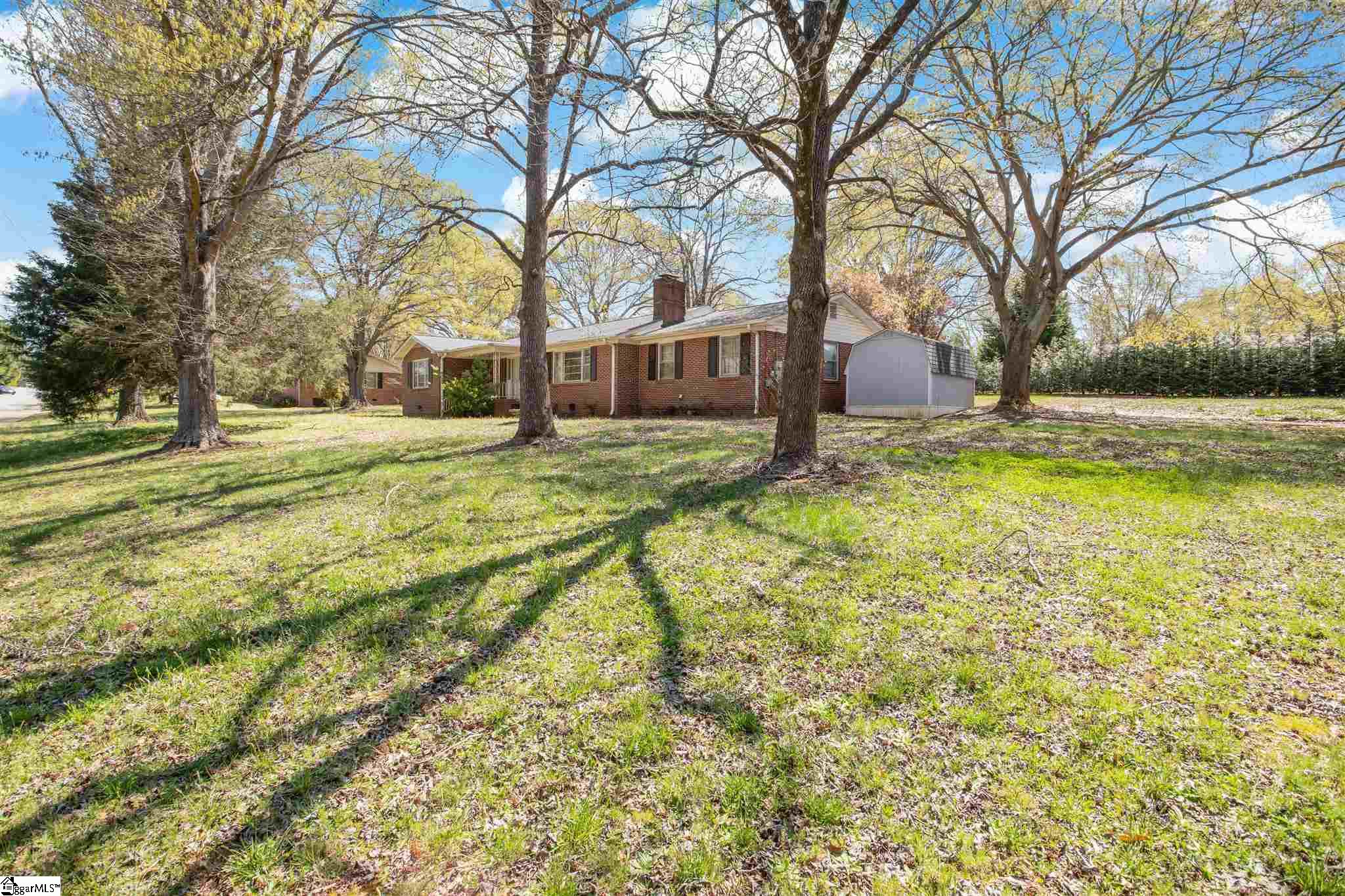 413 Chick Springs Road Greer, SC 29650 - Photo 2 of 25 Gallery Image 2