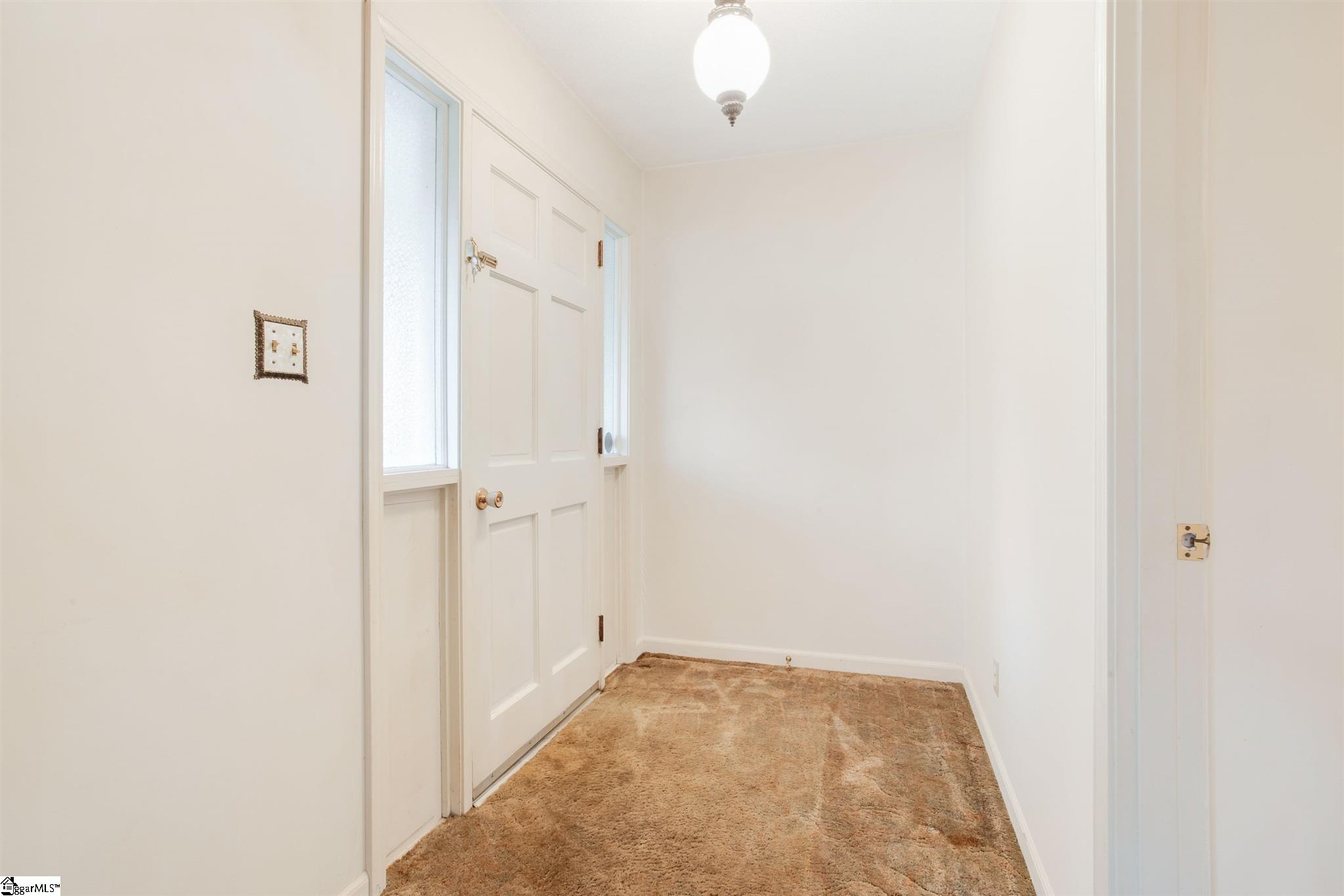 413 Chick Springs Road Greer, SC 29650 - Photo 6 of 25 Gallery Image 6