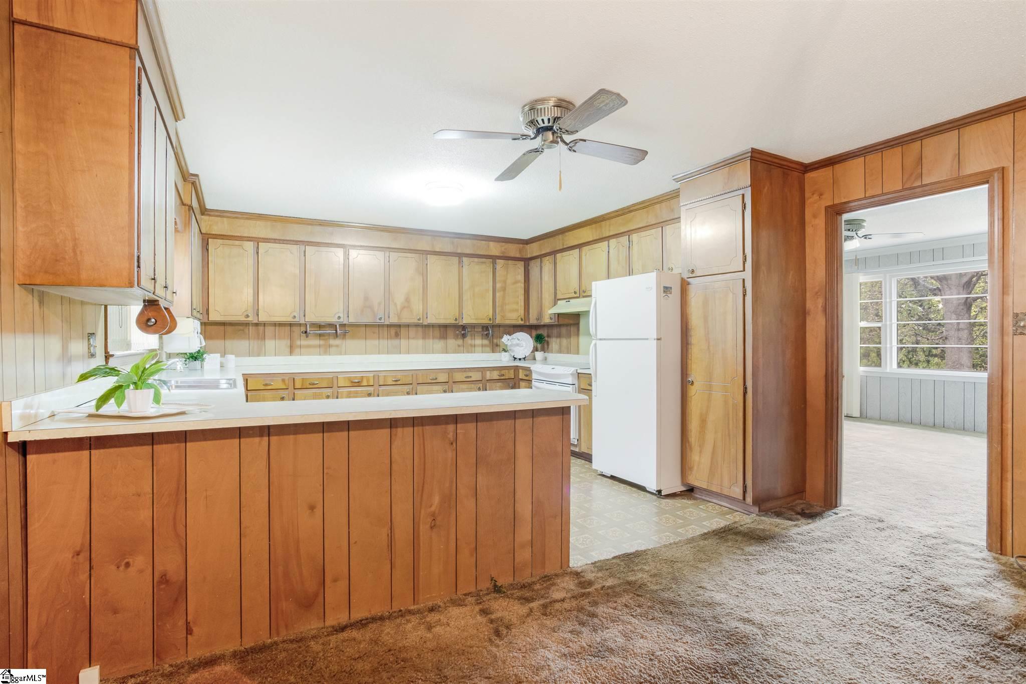 413 Chick Springs Road Greer, SC 29650 - Photo 8 of 25 Gallery Image 8
