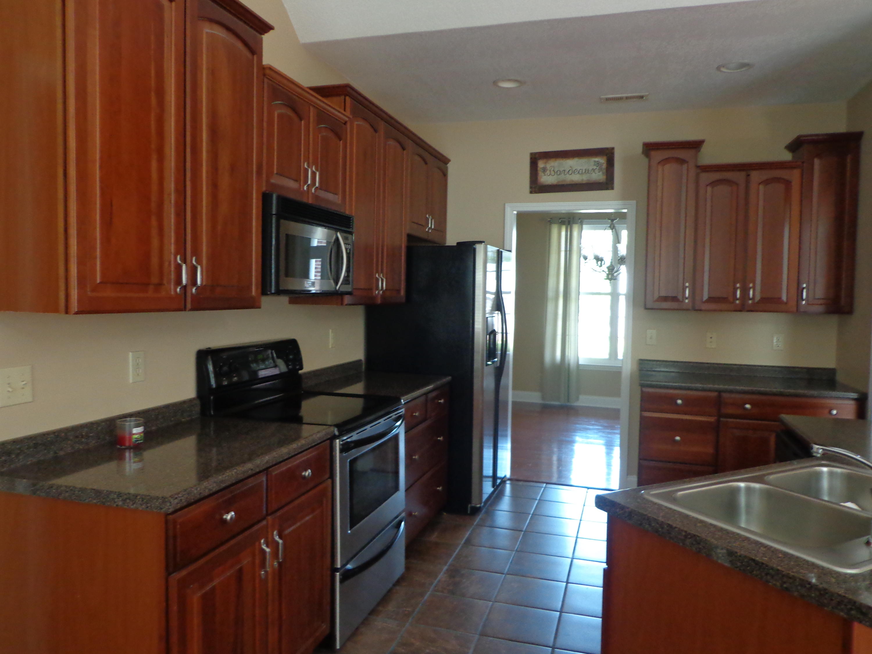 430 Merritt Road Maryville, TN 37804 - Photo 5 of 14 great kitchen with stainless