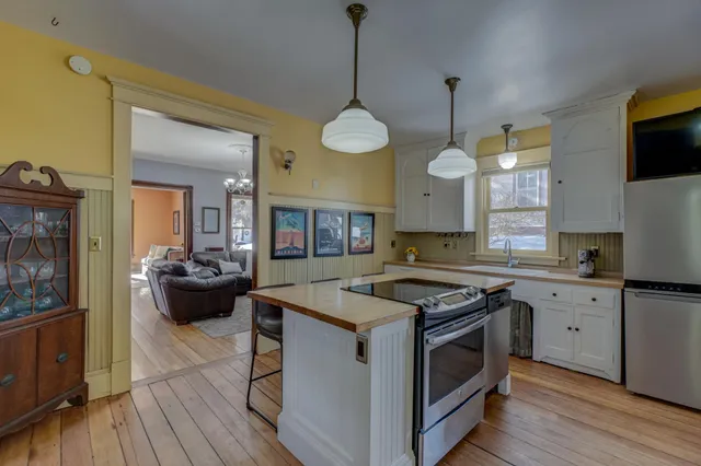 $505,000 | 612 Rice Street West, Stillwater, MN 55082