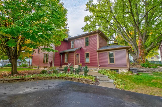 $505,000 | 612 Rice Street West, Stillwater, MN 55082