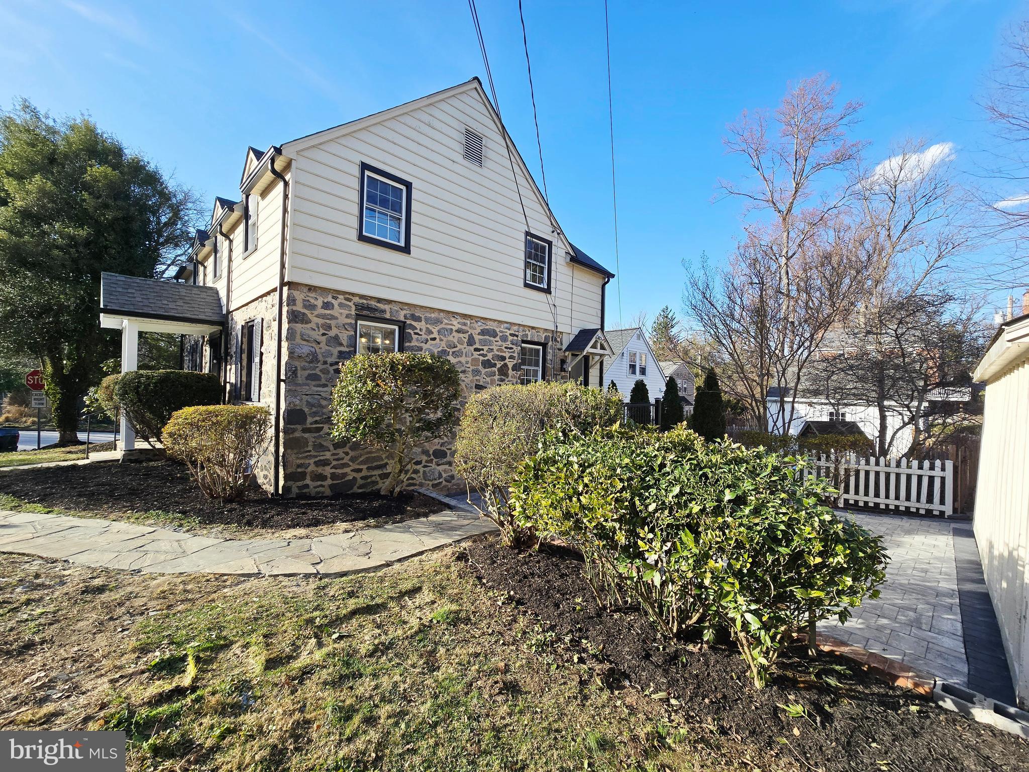 608 Marwood Road Baltimore, MD 21204 - Photo 3 of 37
