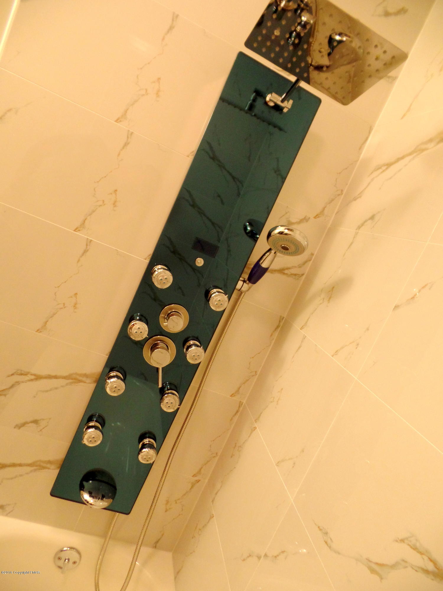 116 Yellow Birch Lane Long Pond, PA 18334 - Photo 23 of 35 shower