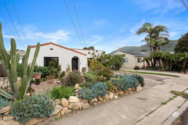 $895,000 | 61 West Center Street, Ventura, CA 93001