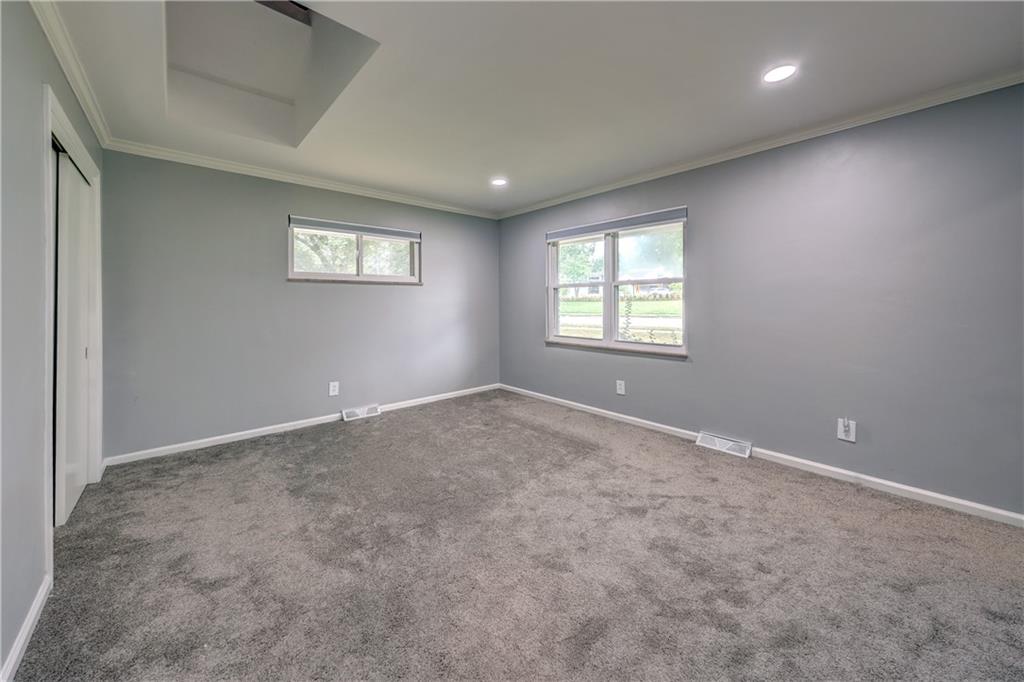 8901 Mission Road Leawood, KS 66206 - Photo 15 of 37