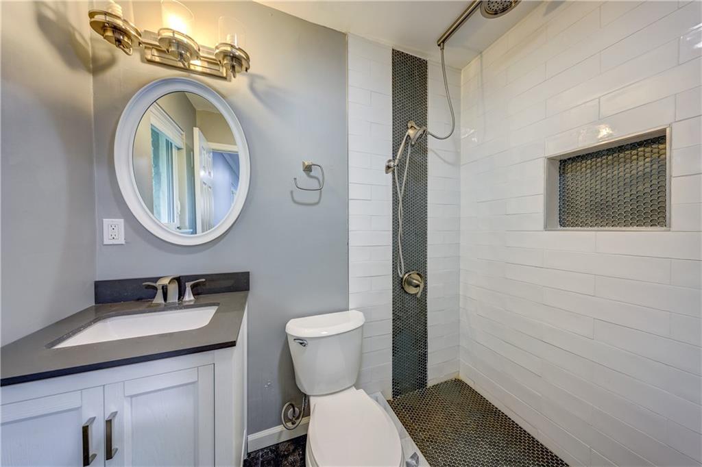 8901 Mission Road Leawood, KS 66206 - Photo 16 of 37