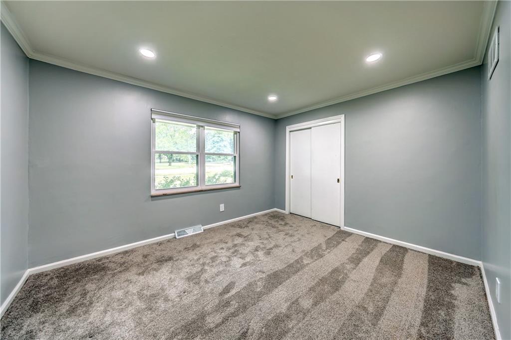 8901 Mission Road Leawood, KS 66206 - Photo 18 of 37