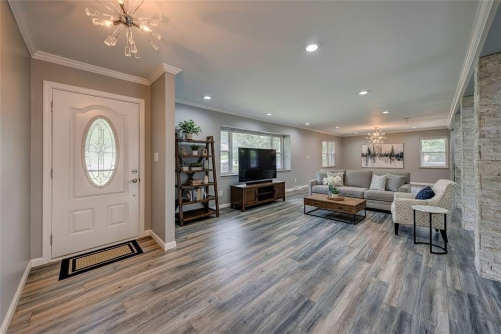 8901 Mission Road Leawood, KS 66206 - Photo 2 of 37