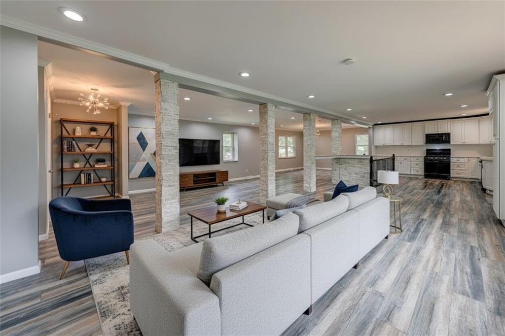 8901 Mission Road Leawood, KS 66206 - Photo 8 of 37