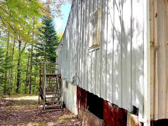 $270,000 | 715 North Groton Road, Hebron, NH 03241