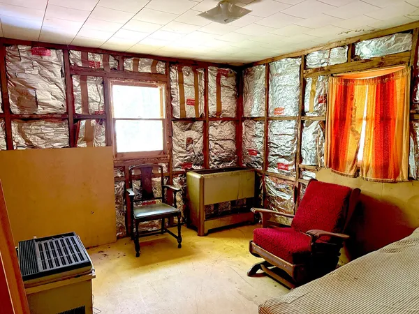 $215,000 | 715 North Groton Road, Hebron, NH 03241