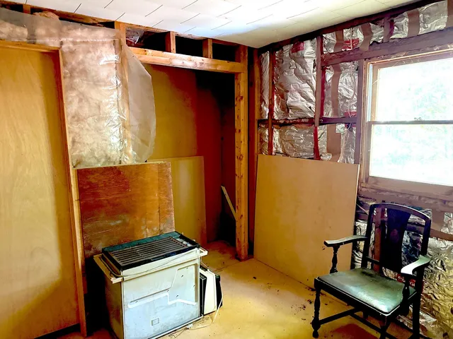 $270,000 | 715 North Groton Road, Hebron, NH 03241