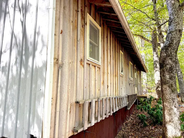 $270,000 | 715 North Groton Road, Hebron, NH 03241