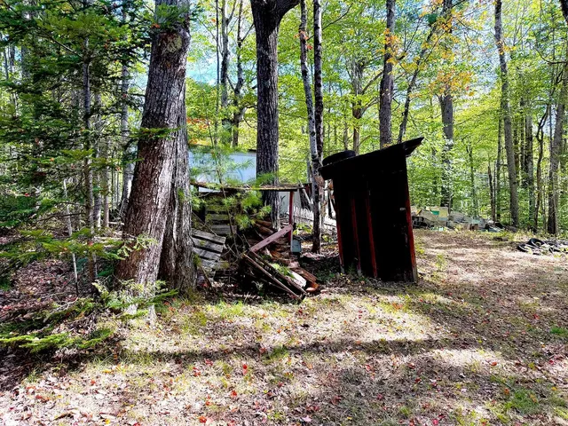 $270,000 | 715 North Groton Road, Hebron, NH 03241