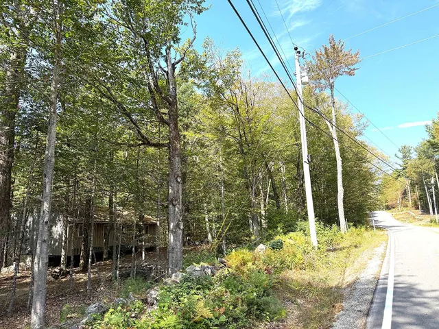 $270,000 | 715 North Groton Road, Hebron, NH 03241