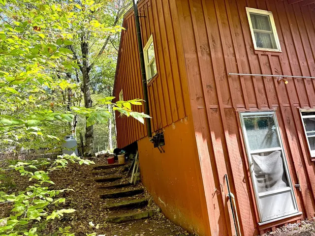 $270,000 | 715 North Groton Road, Hebron, NH 03241