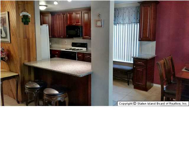 254 Green Valley Road Staten Island, NY 10312 - Photo 3 of 16 Additional Photo
