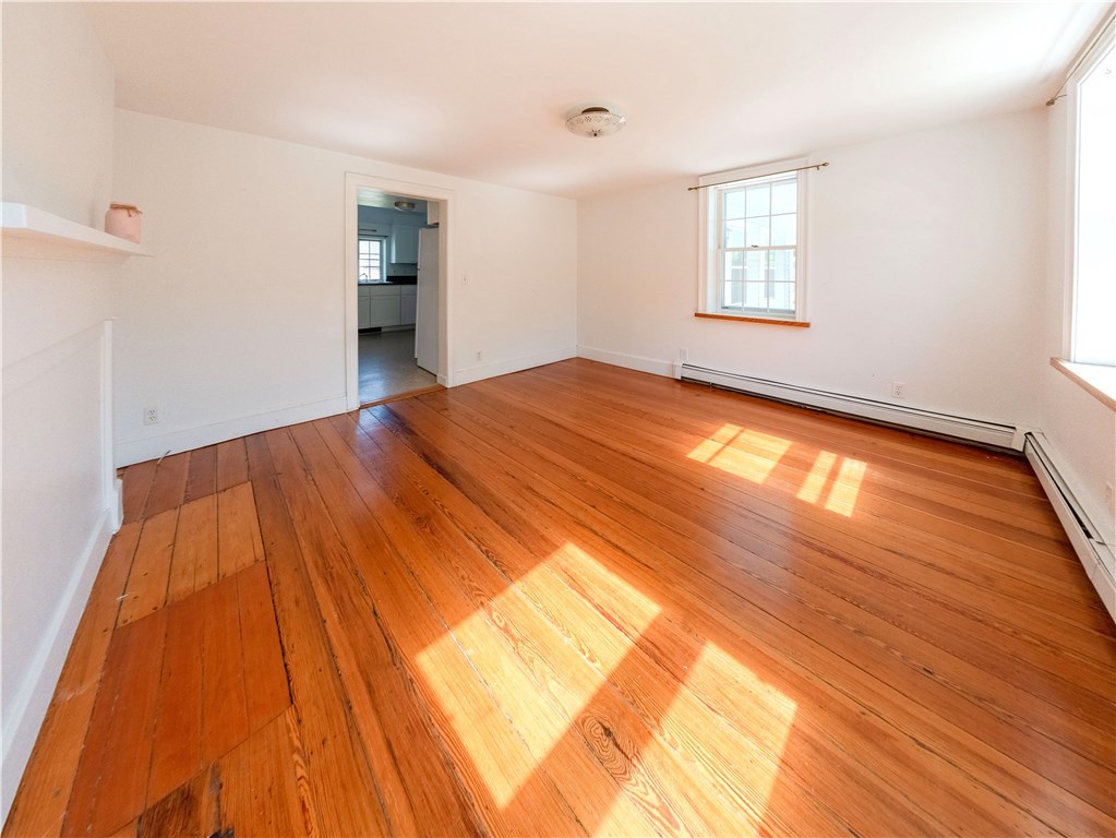 1724 Crandall Road Tiverton, RI 02878 - Photo 12 of 37