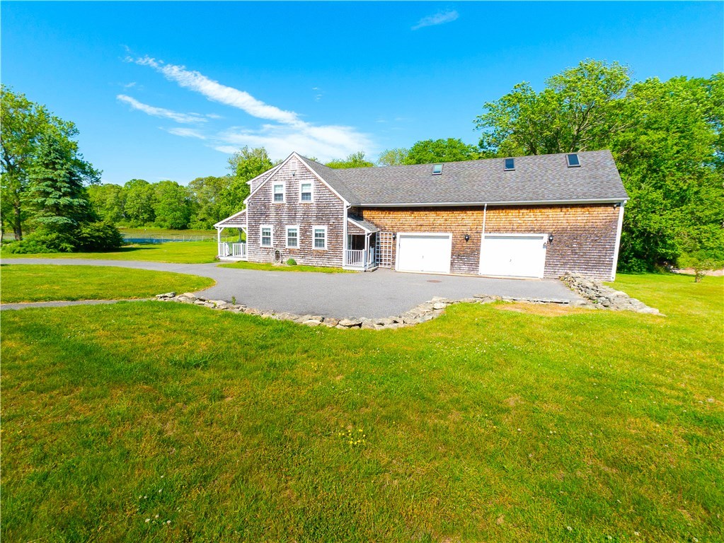 1724 Crandall Road Tiverton, RI 02878 - Photo 14 of 37