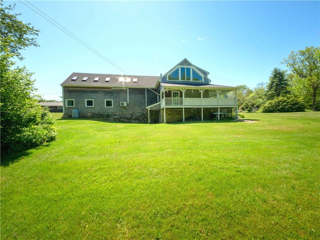 1724 Crandall Road Tiverton, RI 02878 - Photo 15 of 37