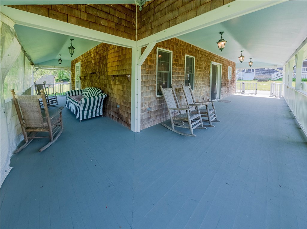 1724 Crandall Road Tiverton, RI 02878 - Photo 16 of 37