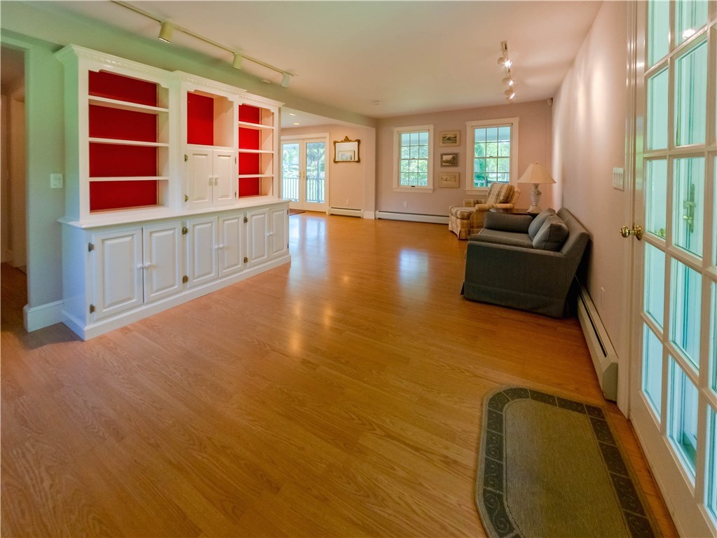 1724 Crandall Road Tiverton, RI 02878 - Photo 19 of 37