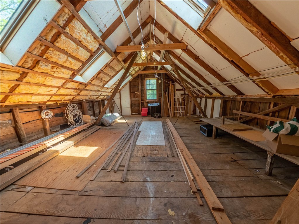 1724 Crandall Road Tiverton, RI 02878 - Photo 34 of 37