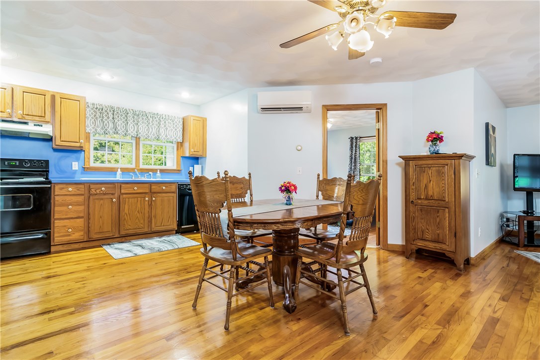 35 Cosmo Street Westerly, RI 02891 - Photo 15 of 50