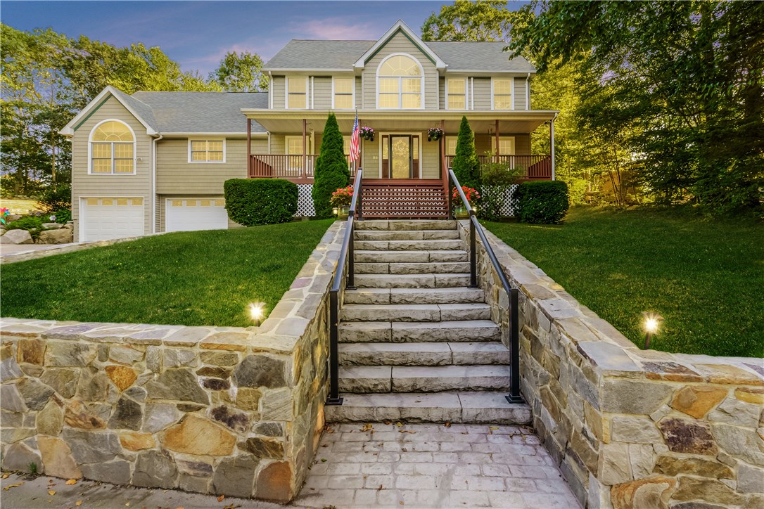 35 Cosmo Street Westerly, RI 02891 - Photo 2 of 50