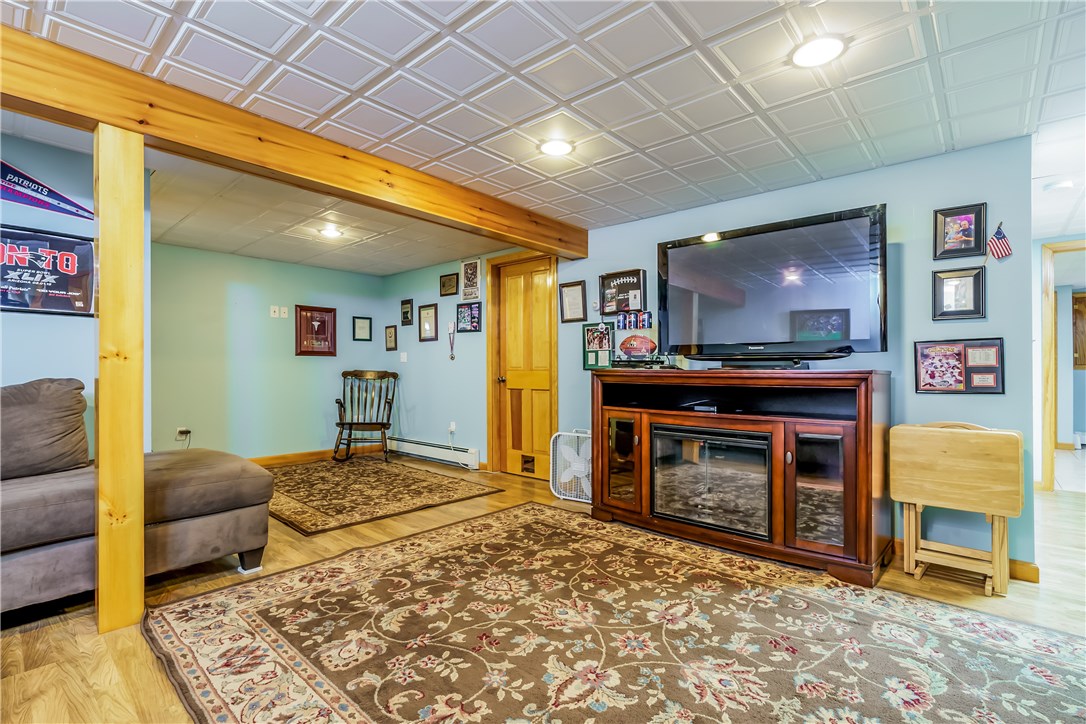 35 Cosmo Street Westerly, RI 02891 - Photo 21 of 50