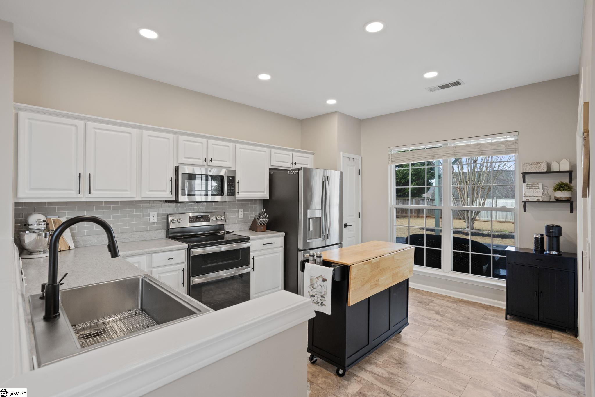 113 St James Pl Drive Greer, SC 29650 - Photo 5 of 22