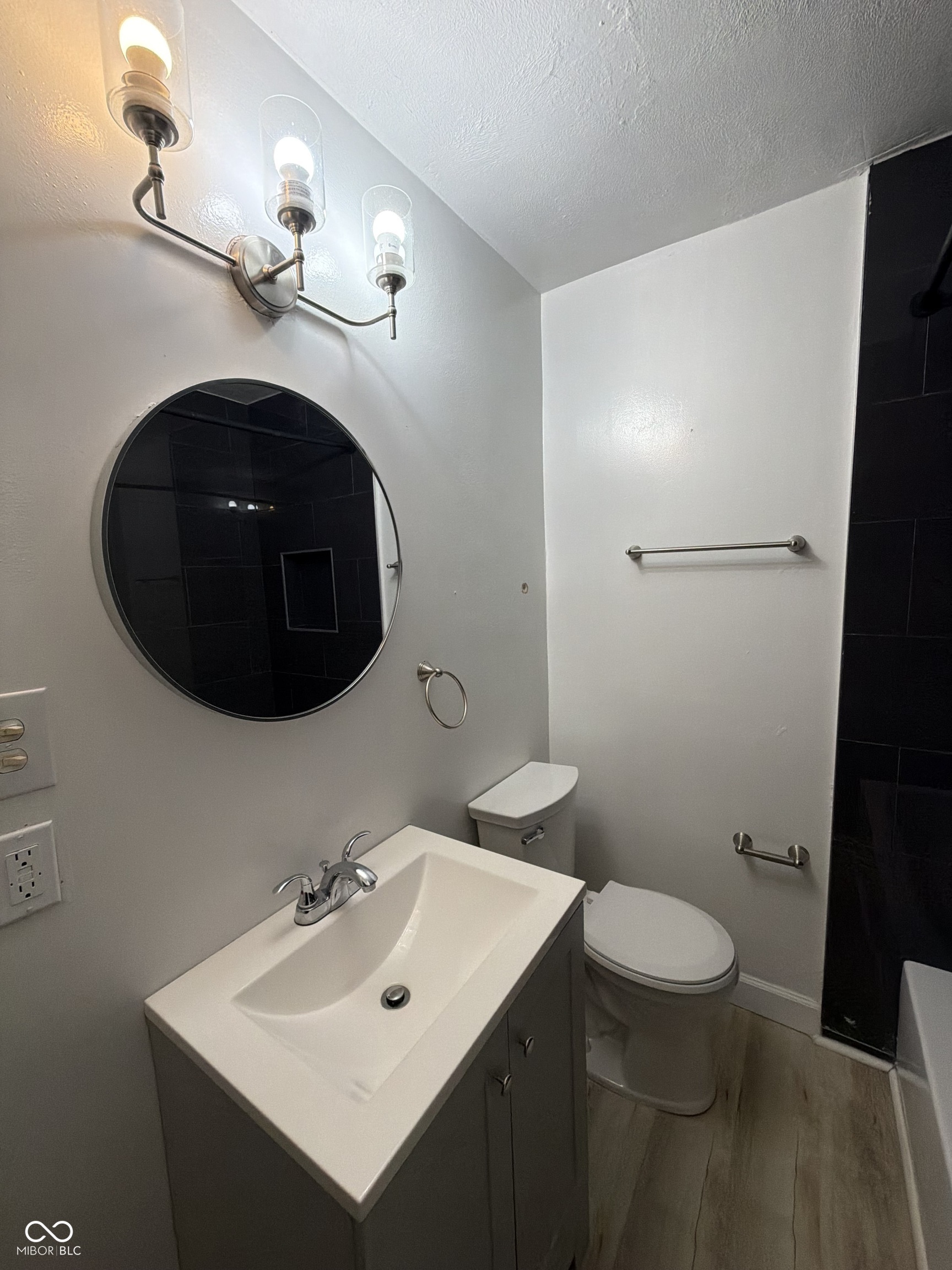 4437 Millersville Road Indianapolis, IN 46205 - Photo 12 of 24