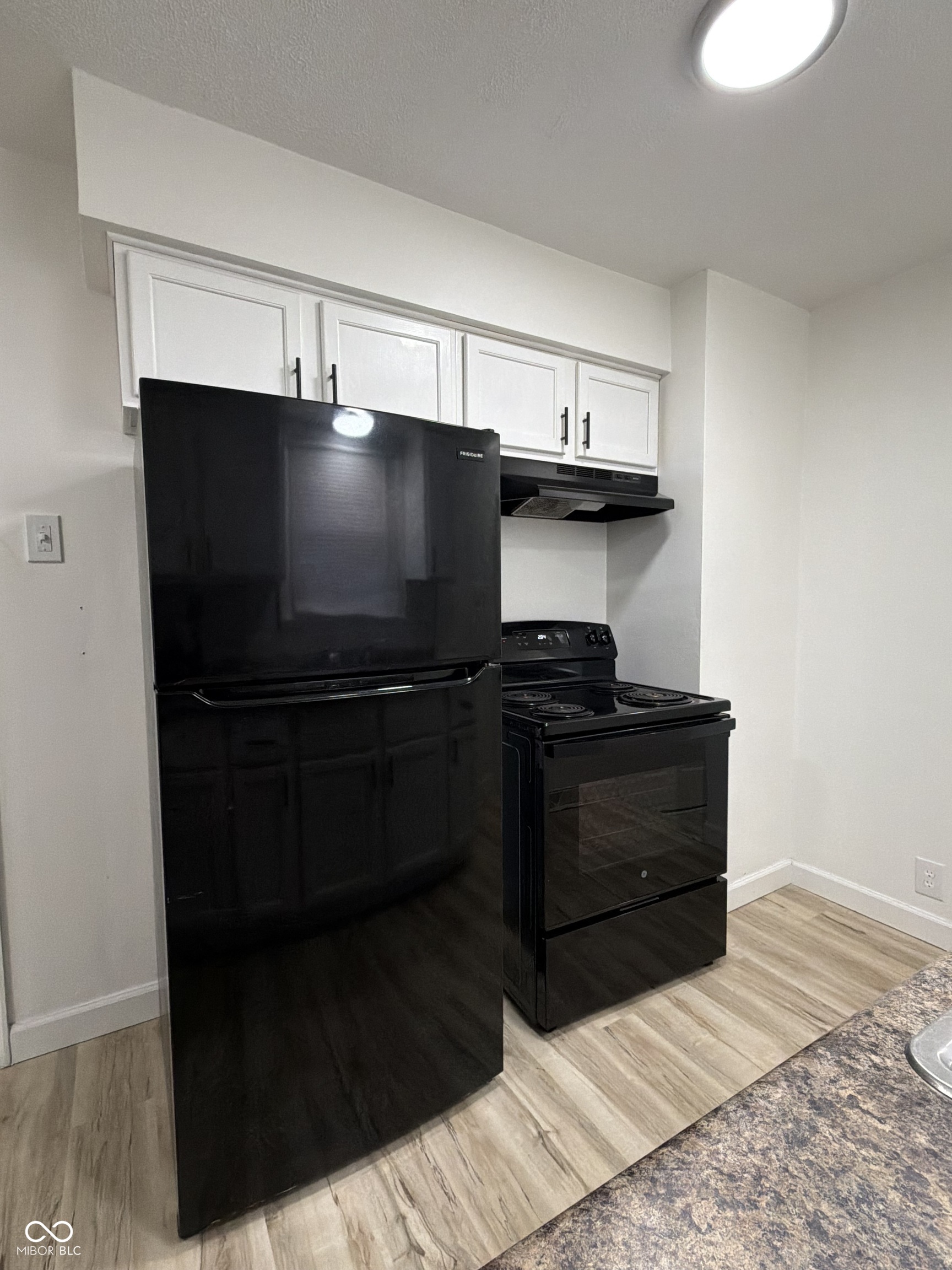 4437 Millersville Road Indianapolis, IN 46205 - Photo 7 of 24