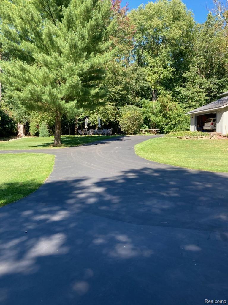 1960 East Gunn Road Rochester, MI 48306 - Photo 51 of 52 Gallery Image 51